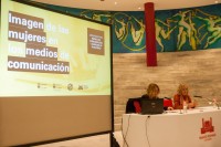 La periodista experta en género Juana Gallego analizó la imagen de la mujer en los medios de comunicación