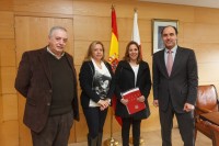 El presidente de Cantabria traslada el apoyo del Gobierno regional a la APC con motivo de su centenario