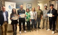 La Asociación de Periodistas de Cantabria entrega el I Premio de Prácticas a Dariel Severino en un acto con representantes de los principales medios de la región