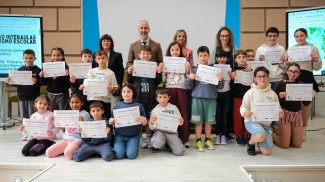 Foto de familia con todos los ganadores.