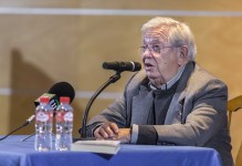 El periodista Fernando Jáuregui pronunció la conferencia 